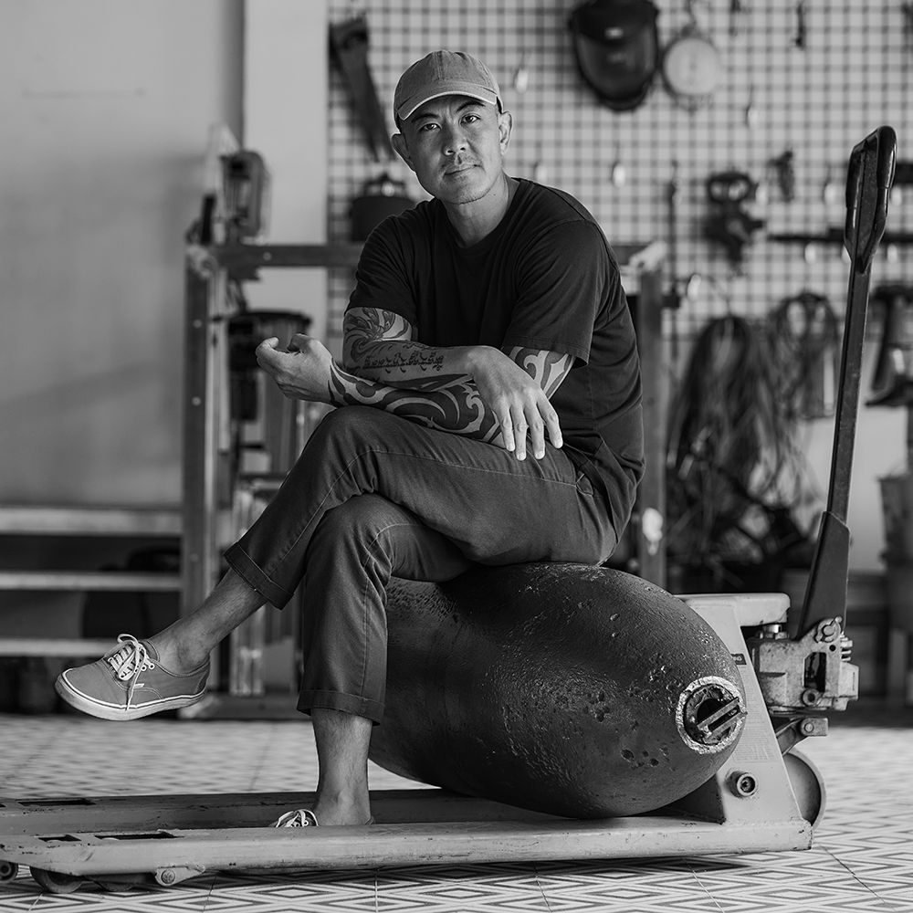 Portrait de Tuan Andrew Nguyen. Avec l’aimable permission de l’artiste et de James Cohan, New York. Photo par Lee Starnes.
