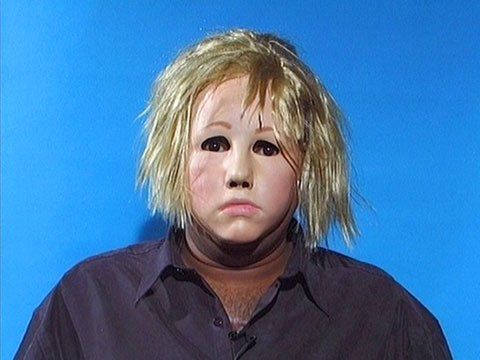 Gillian Wearing, _Trauma_, 2000, vidéo couleur et son, 30 min. Avec l’aimable permission de l’artiste.