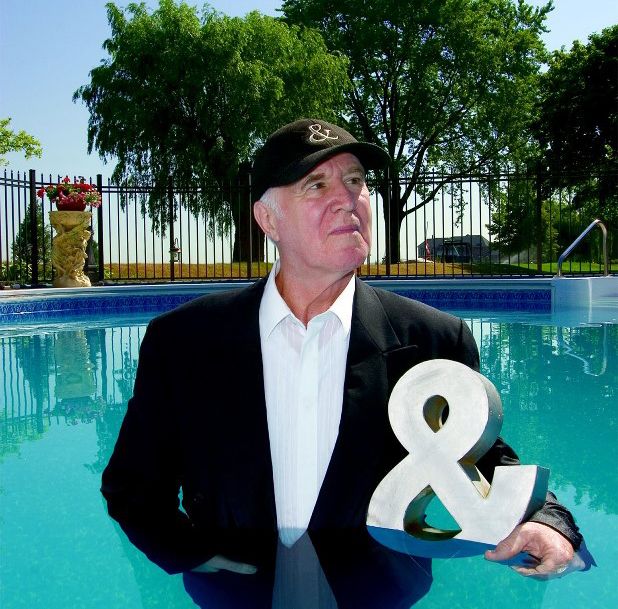 Portrait d'Iain Baxter.