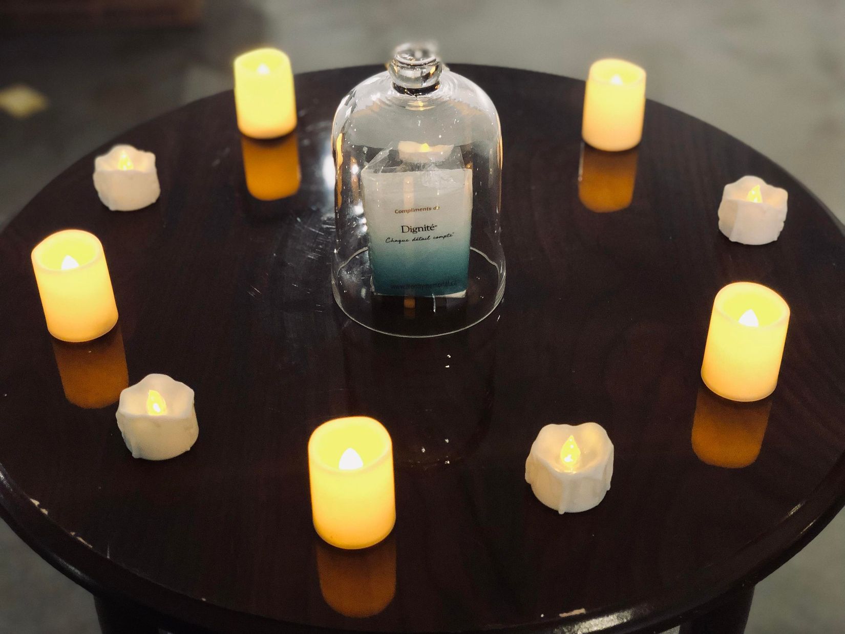 Le travail que l’on rêve gratuit by arkadi lavoie lachapelle, The Radical Imaginary II, VOX, 2022.