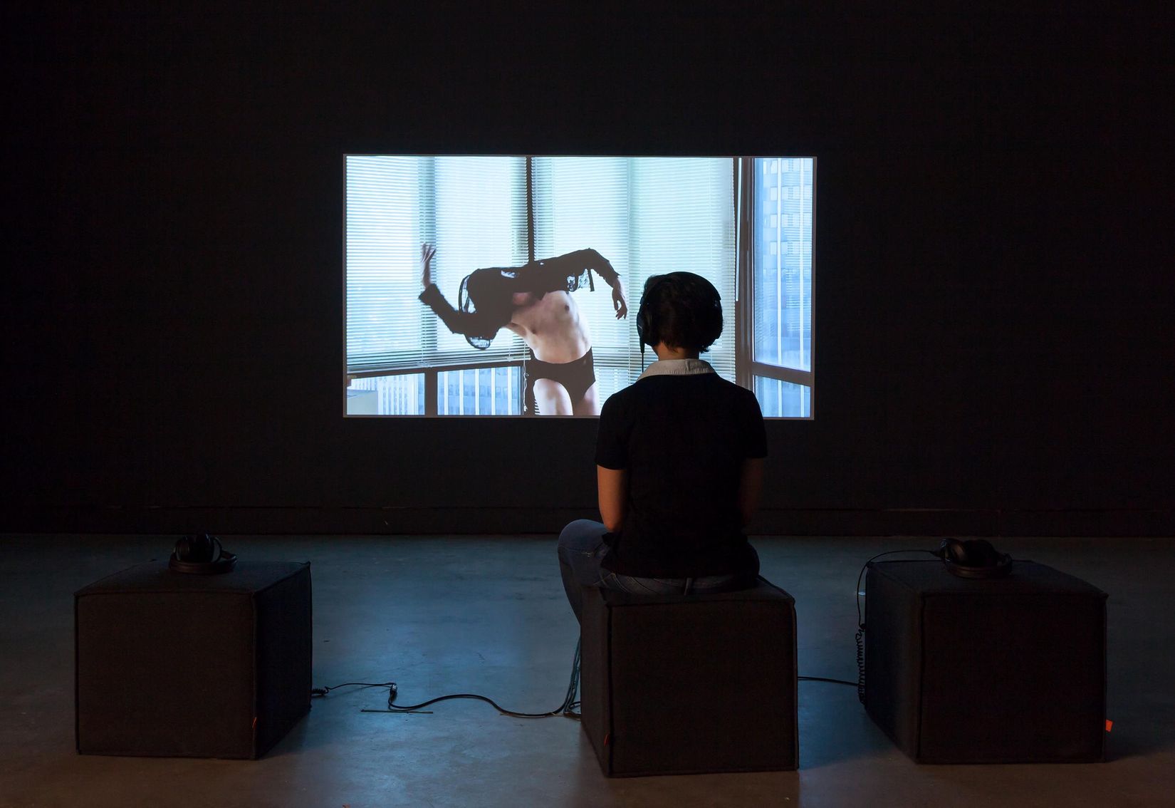 Loretta Fahrenholz, _Two A.M._, still, 2016, vidéo, 40 min. Courtesy of the artist.