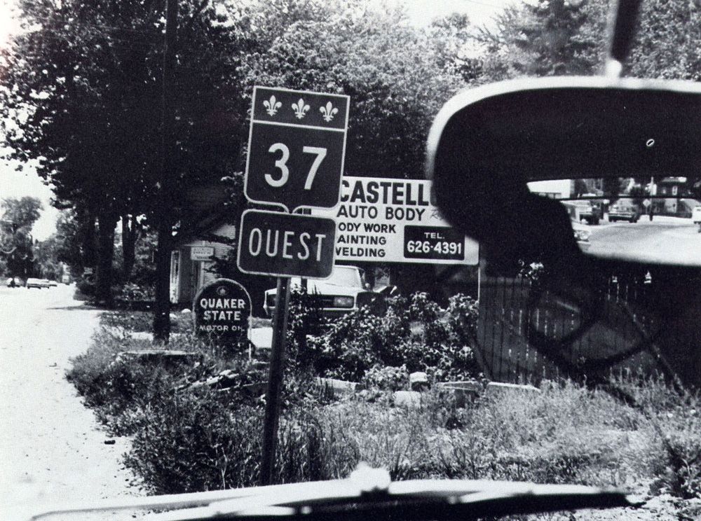 Bill Vazan_, Highway 37_, détail, 1970, 159 épreuves à la gélatine argentique et plan, dimensions variables. Avec l’aimable permission de l’artiste.