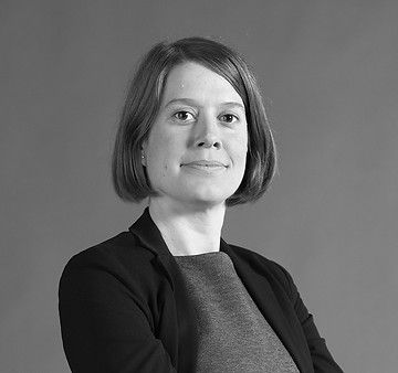 Portrait of Kim Waldron.